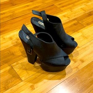 Steve Madden Galleria’ Chunky Heels